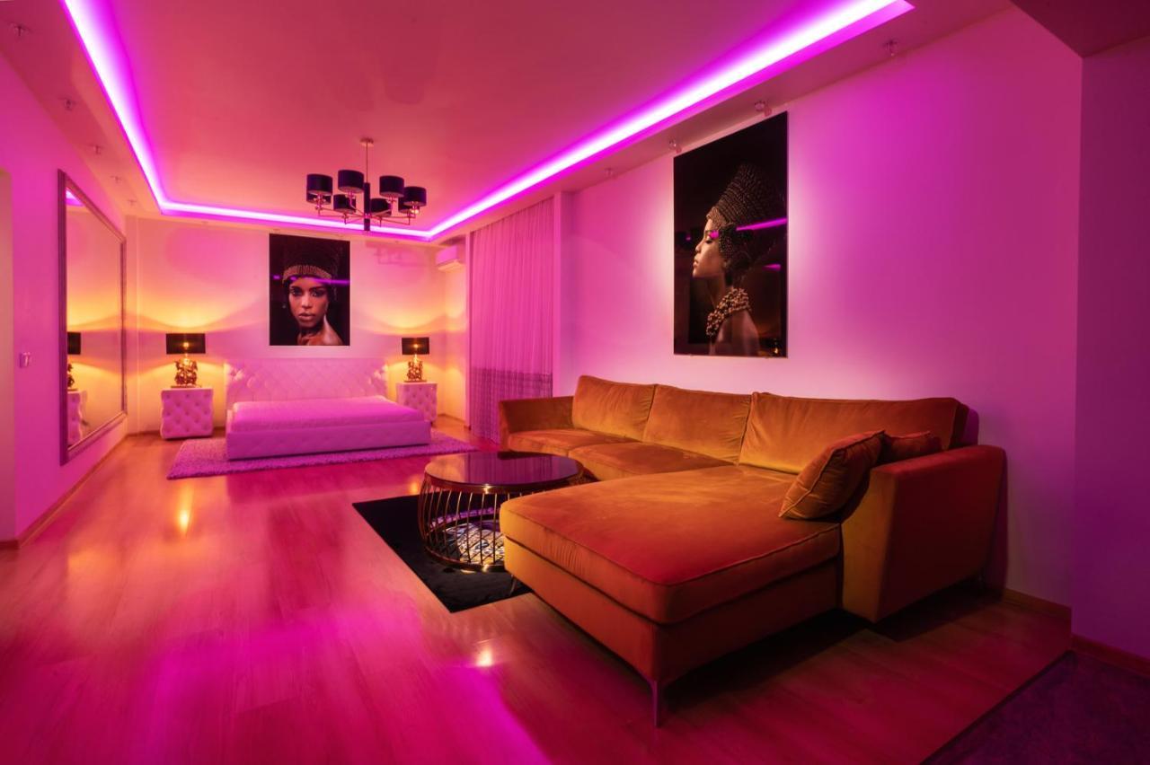 Premium Jacuzzi Apartment Κλαϊπέντα Εξωτερικό φωτογραφία